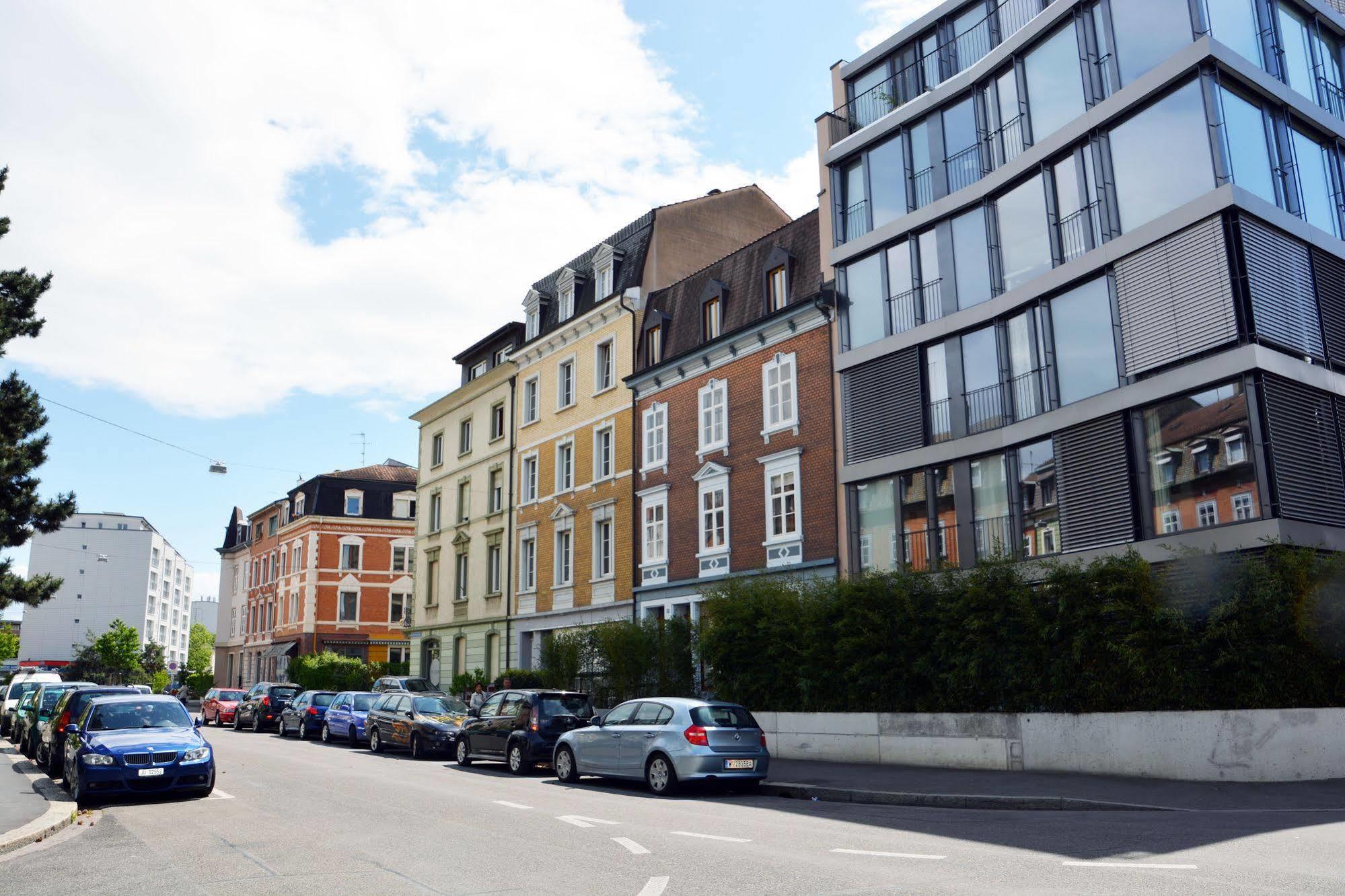 Unique Serviced Living @ Airport Line Basel Exteriör bild
